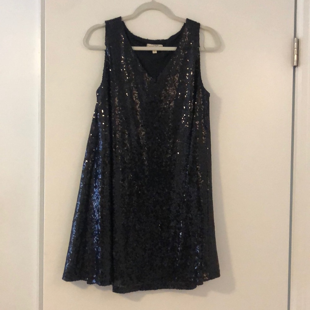 Black sequin party dress
